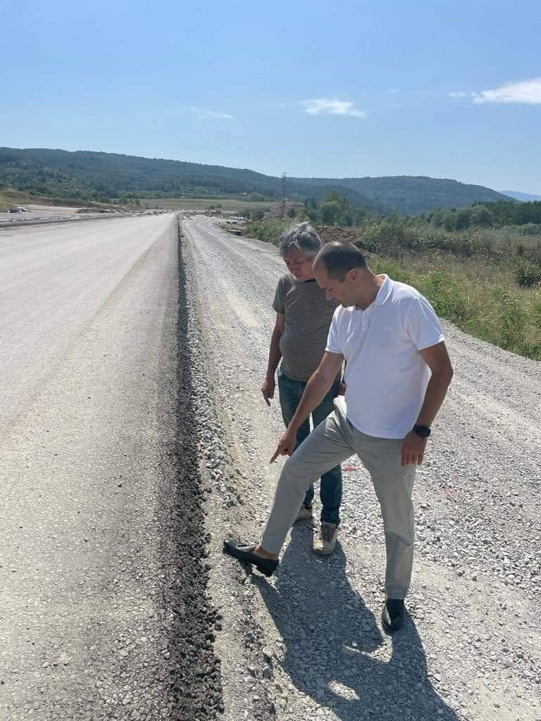  Участъкът Мездра-Лютидол 